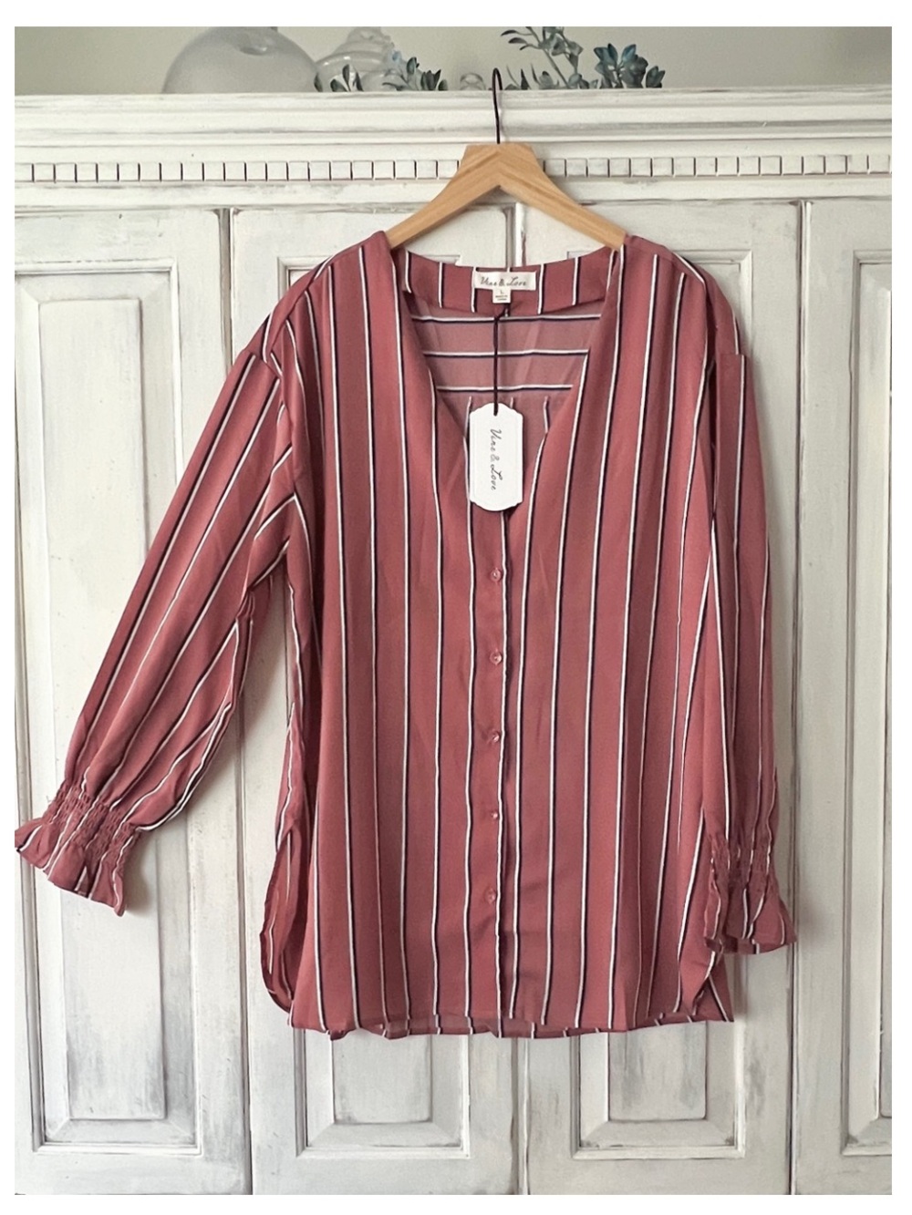 🟠NWT VINE & LOVE Button Front V-Neck Long Sleeved Stripe Top in Dark Mauve
